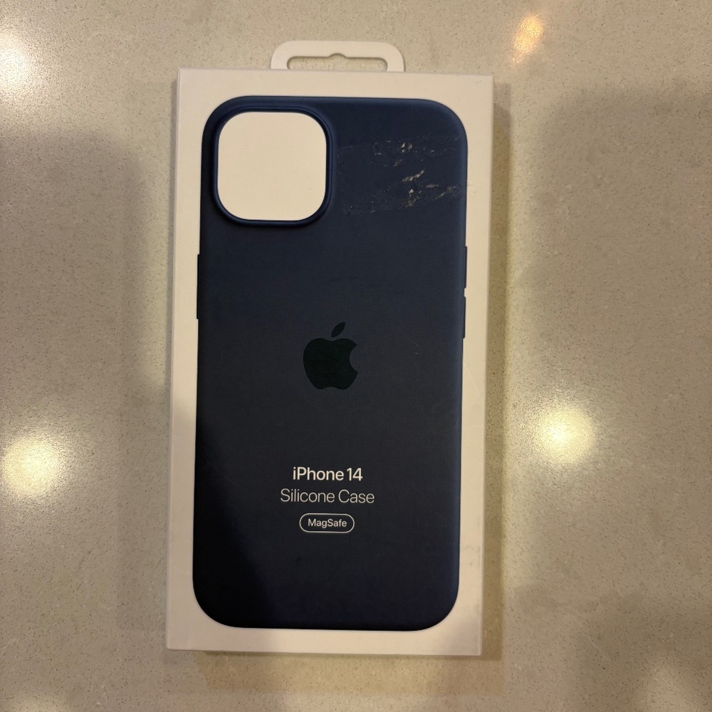 New Apple iPhone 14 Silicone Case MagSafe-Storm Blue